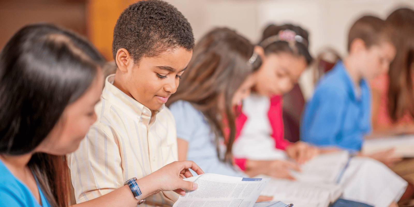 Effective Strategies for Cultivating a Love of Reading from an Early Age for Teachers and Parents
