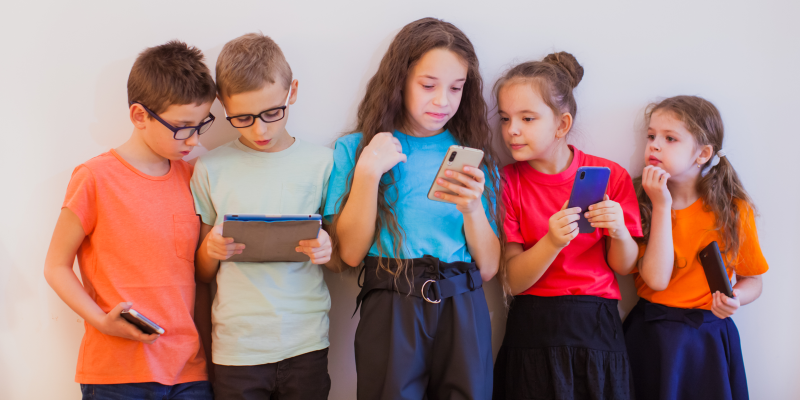 Batasan Penggunaan Gadget di Sekolah demi Pendidikan Berkualitas di Era Digital